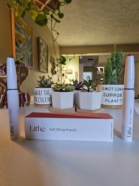Lilthe Soft Fill Lip Pencil Duo